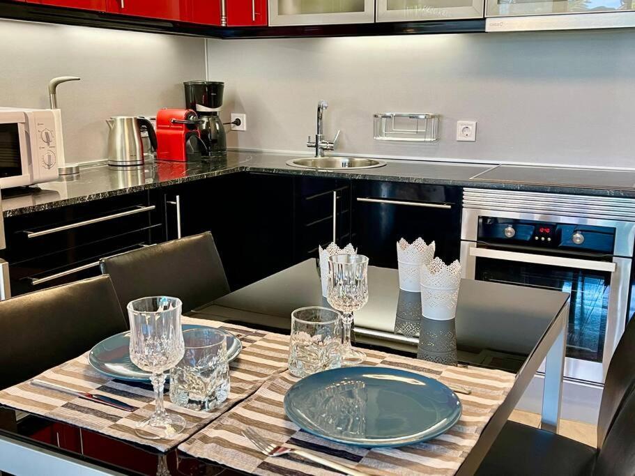 Tamaran 102 - Los Campos - Lux Garden Apt Near Dunes, Quiet-Central-Renovated San Bartolome Bagian luar foto
